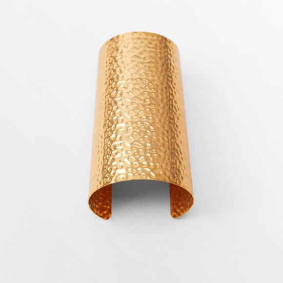 Zara limited edition textured metallic bracelet - Picture 1 of 3